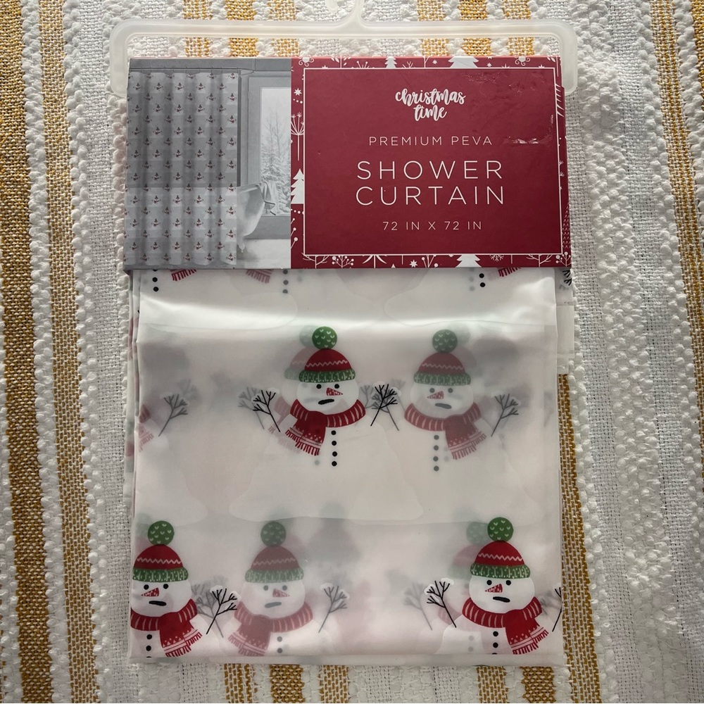 NWT Christmas Shower Curtain-Snowman 72 in X 72 IN